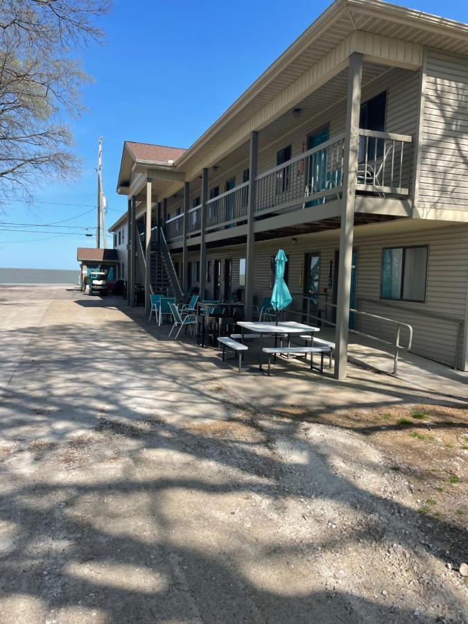Lake Point Motel Marblehead Exterior foto